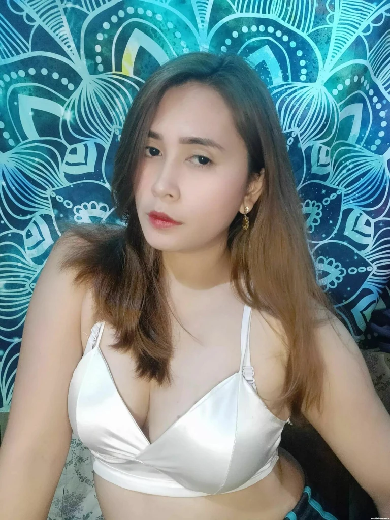 Theresa Marie, 31