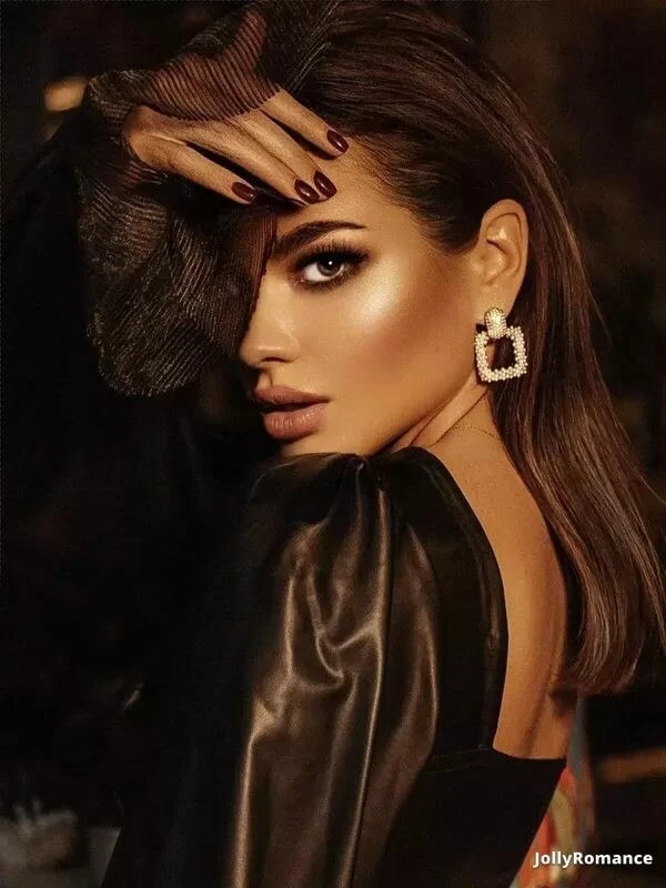 Anna Profile image 4
