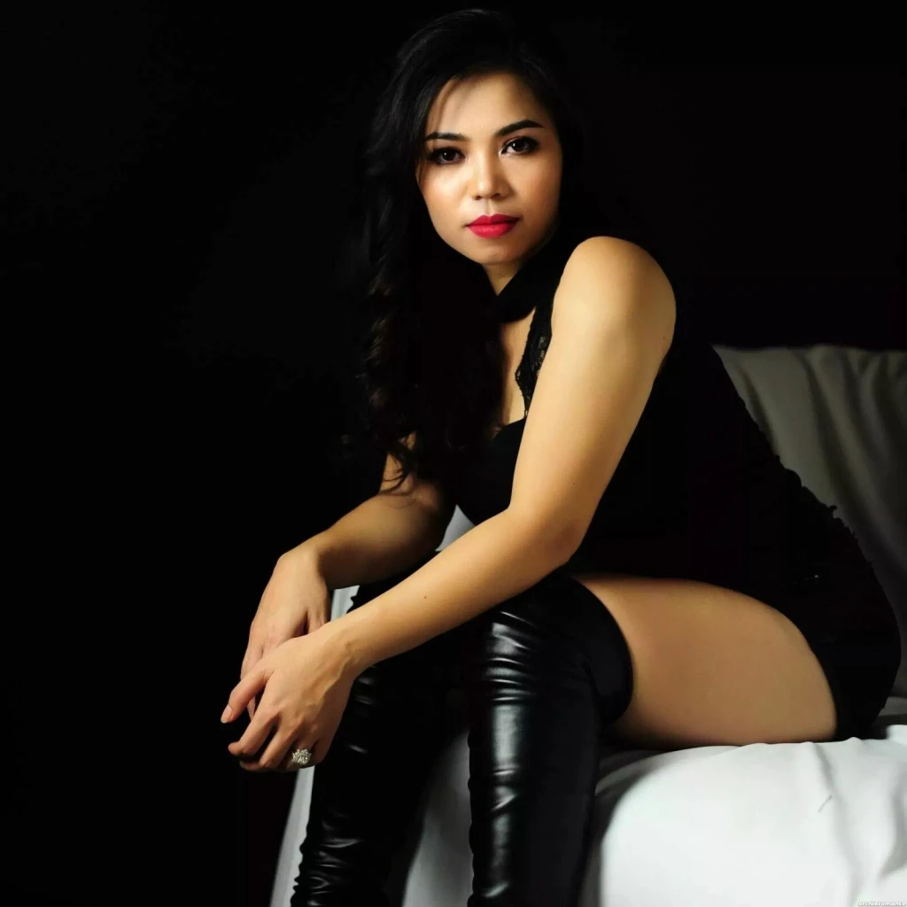 Gia Profile image 3