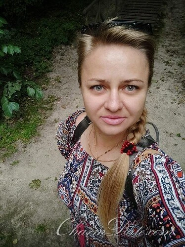 Vika Profile image 1